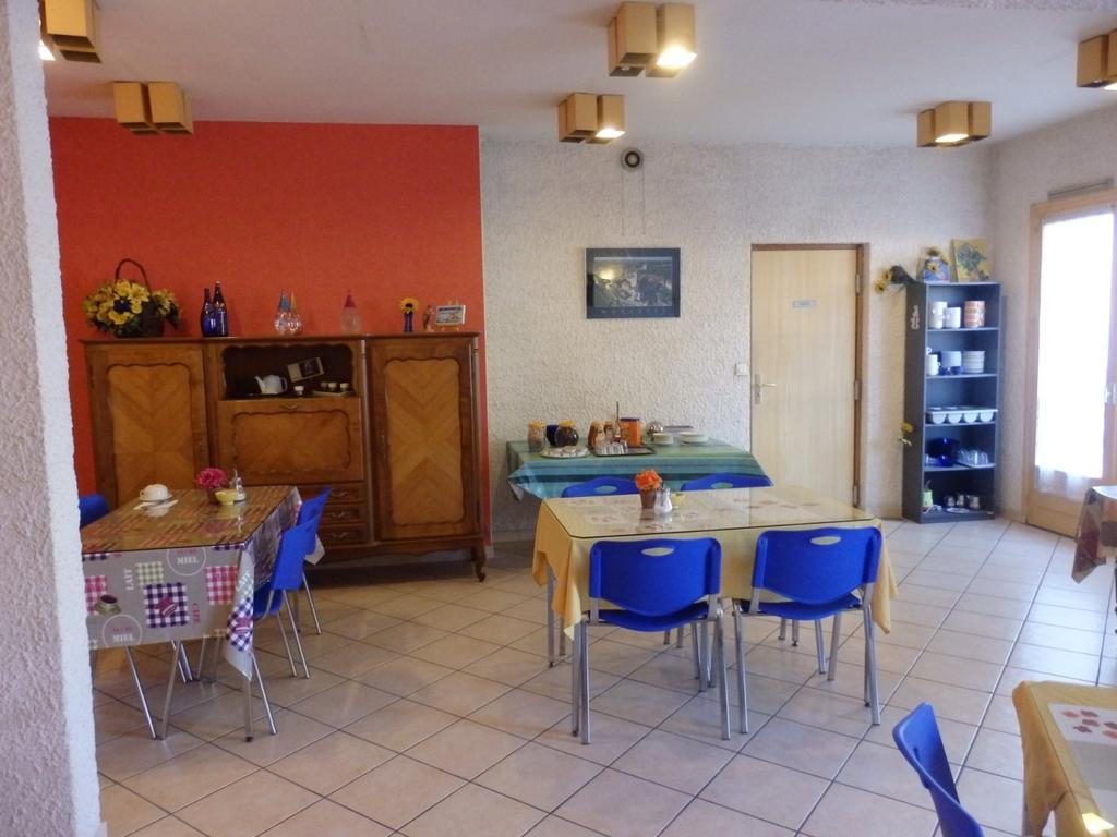 Servhotel Morestel Exterior photo
